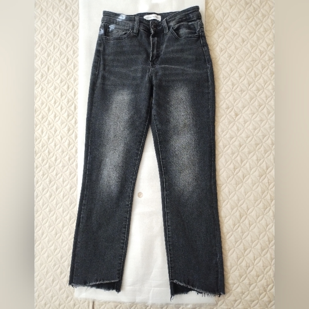 Flying Monkey Black Delta Dawn High Rise Slim Straight Distressed Crop Jeans 26
